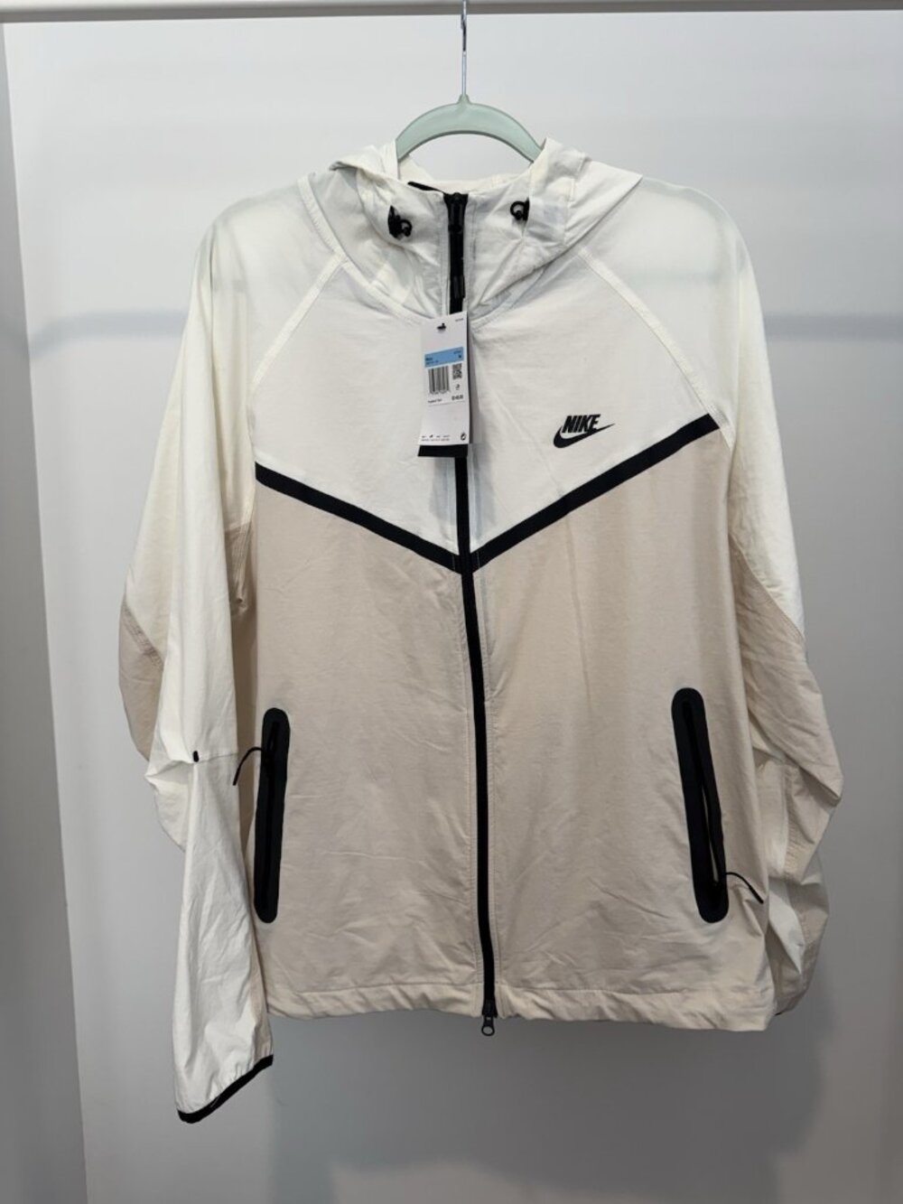 Nike Tech Jacket Men's Medium White Black Full Zip NWT $145